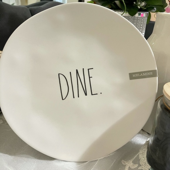 Rae dunn set of 4 melamine 11” dine brand new with tag - Picture 1 of 3